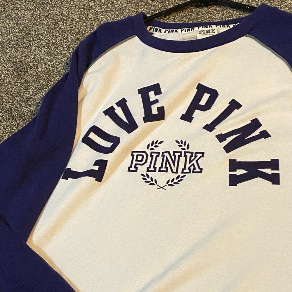 Victoria’s Secret pink sweater 😌😌